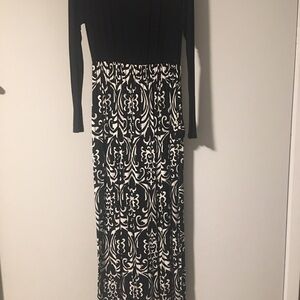 Elegant Black and White Maxi Dress
